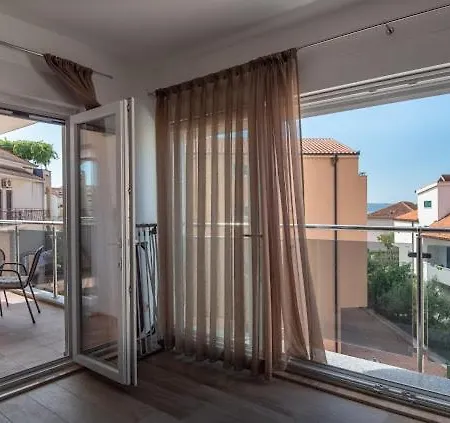 Emanuel Appartement Podstrana